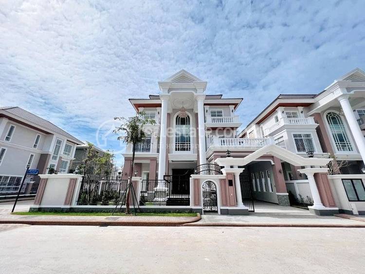 propertyPhotos